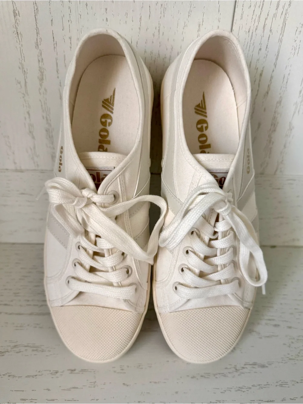 Gola Women's Low-Top Sneakers in Cream size 9.5 women’s